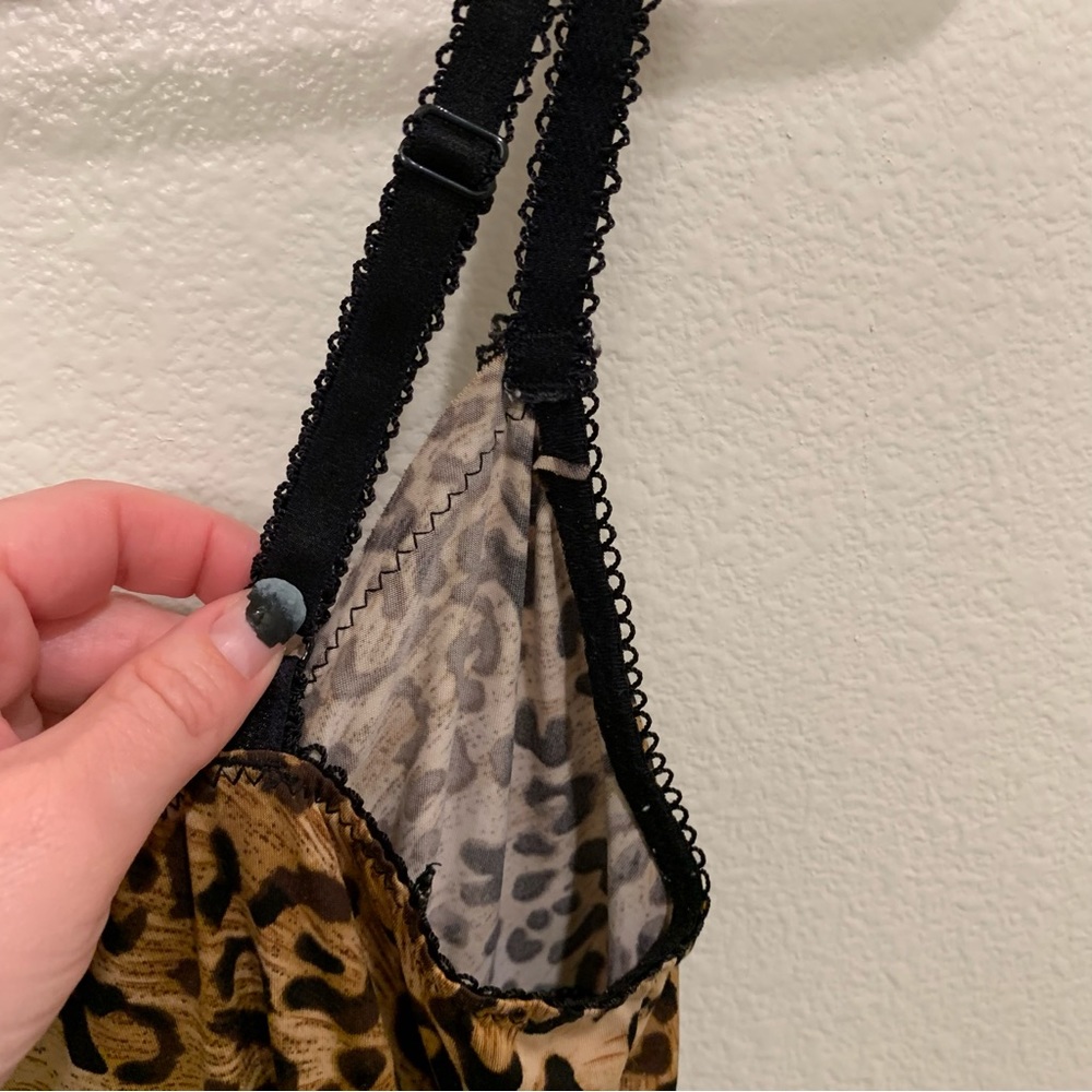 🐆 Leopard Print Negligee 🐆 - Picture 10 of 16